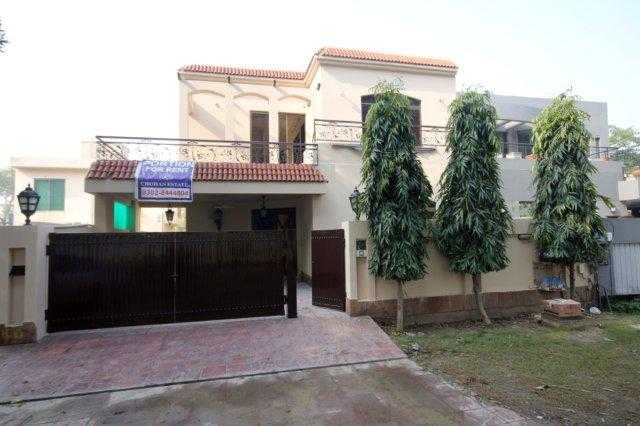 10 Marla Beautiful House for Rent in Phase 5