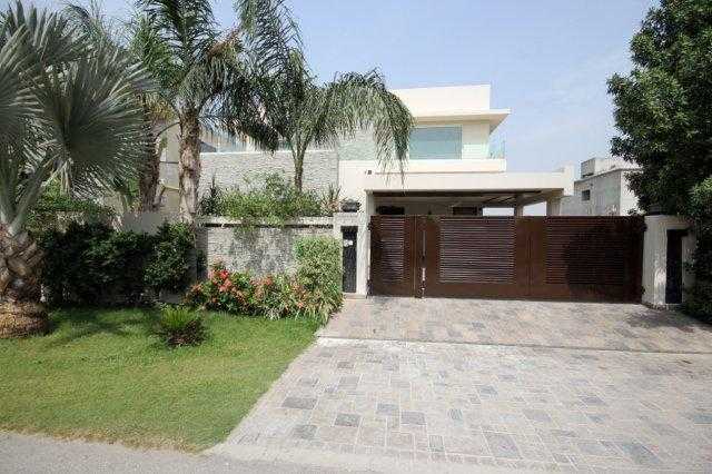 1 kanal Beautiful House For Rent in Phase 6 DHA