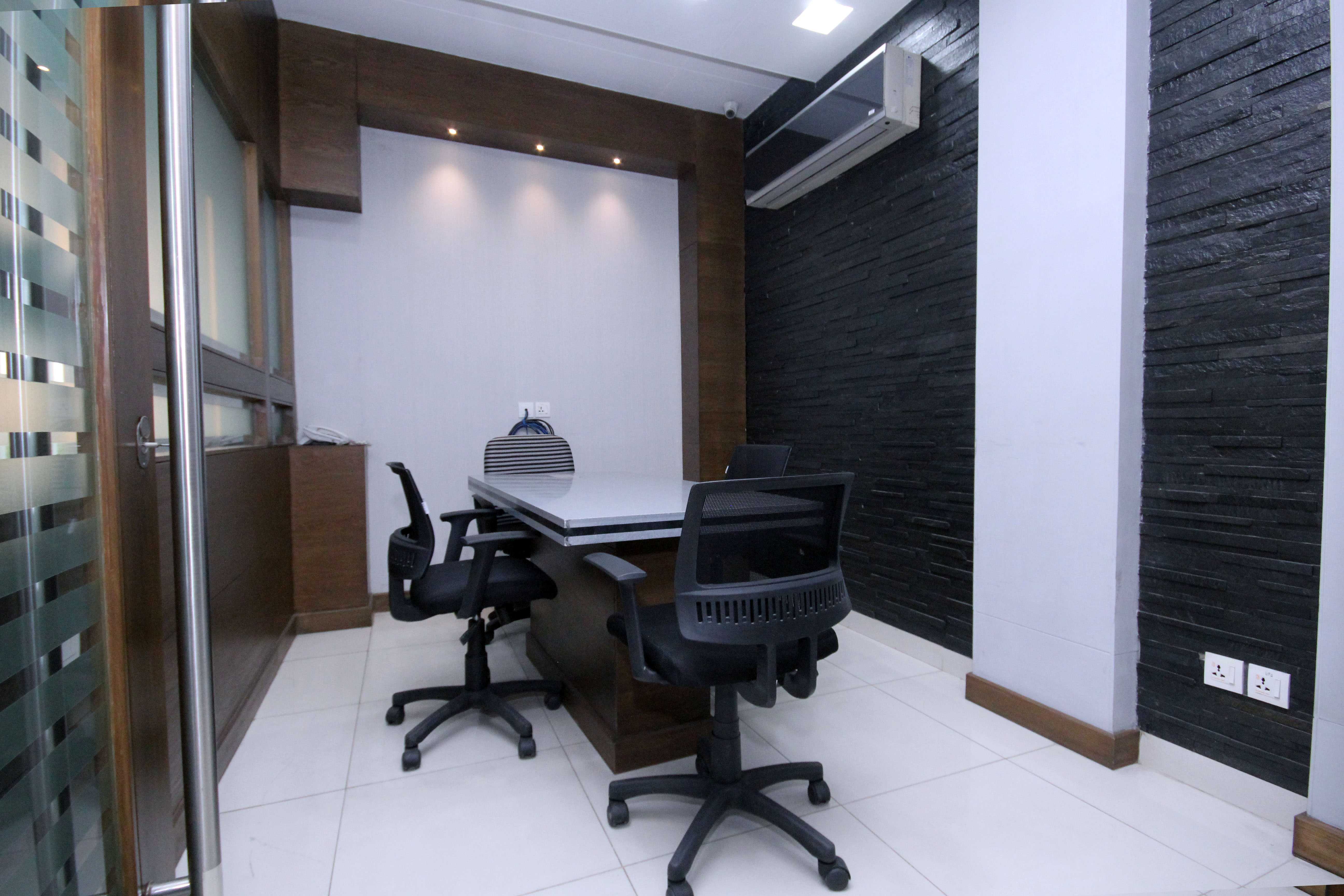 FURNISHED OFFICE FOR RENT IS AVAILABLE IN Main Boulevard DHA Phase 6  LAHORE