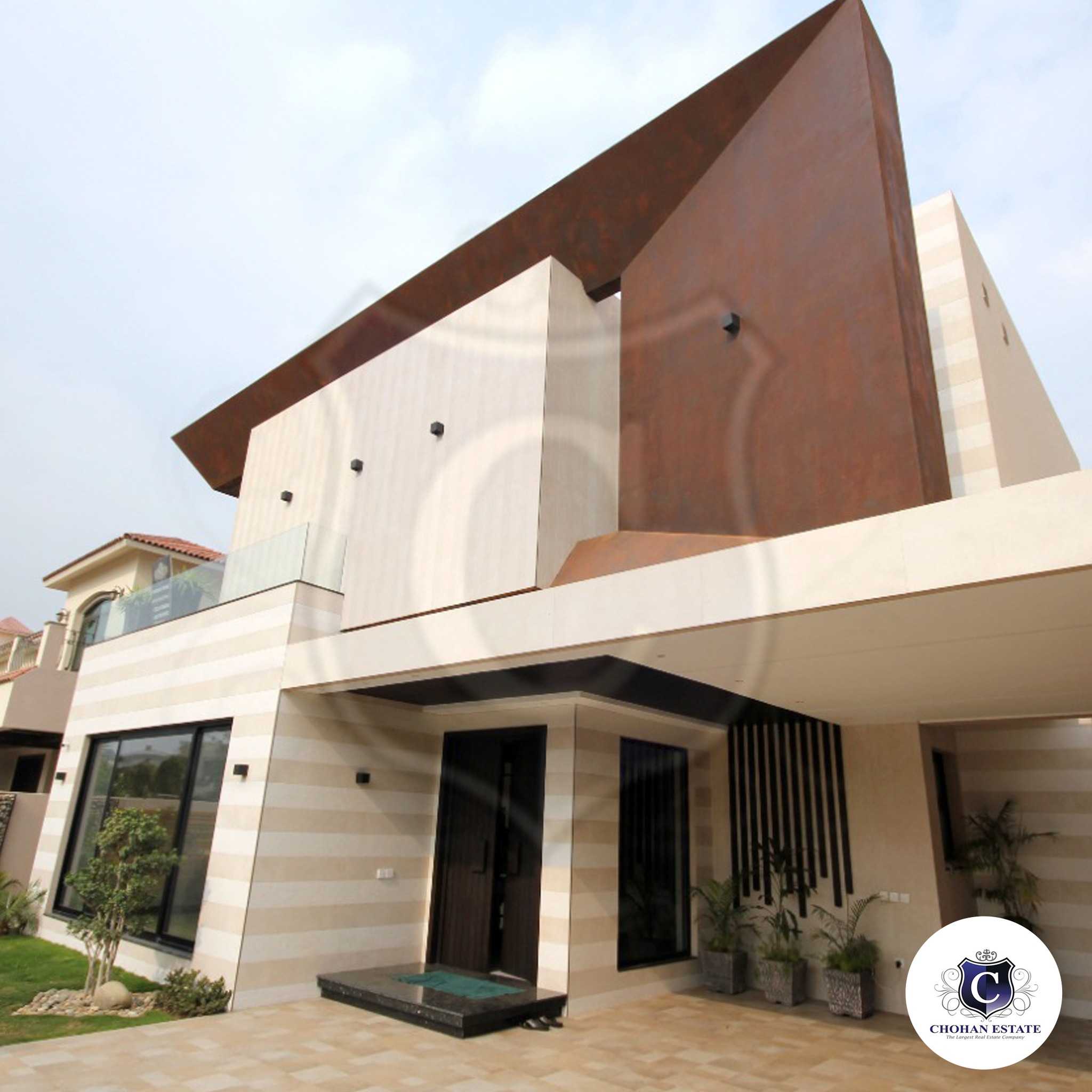 1 Kanal SUPER Modern House for Rent in Phase 5 DHA