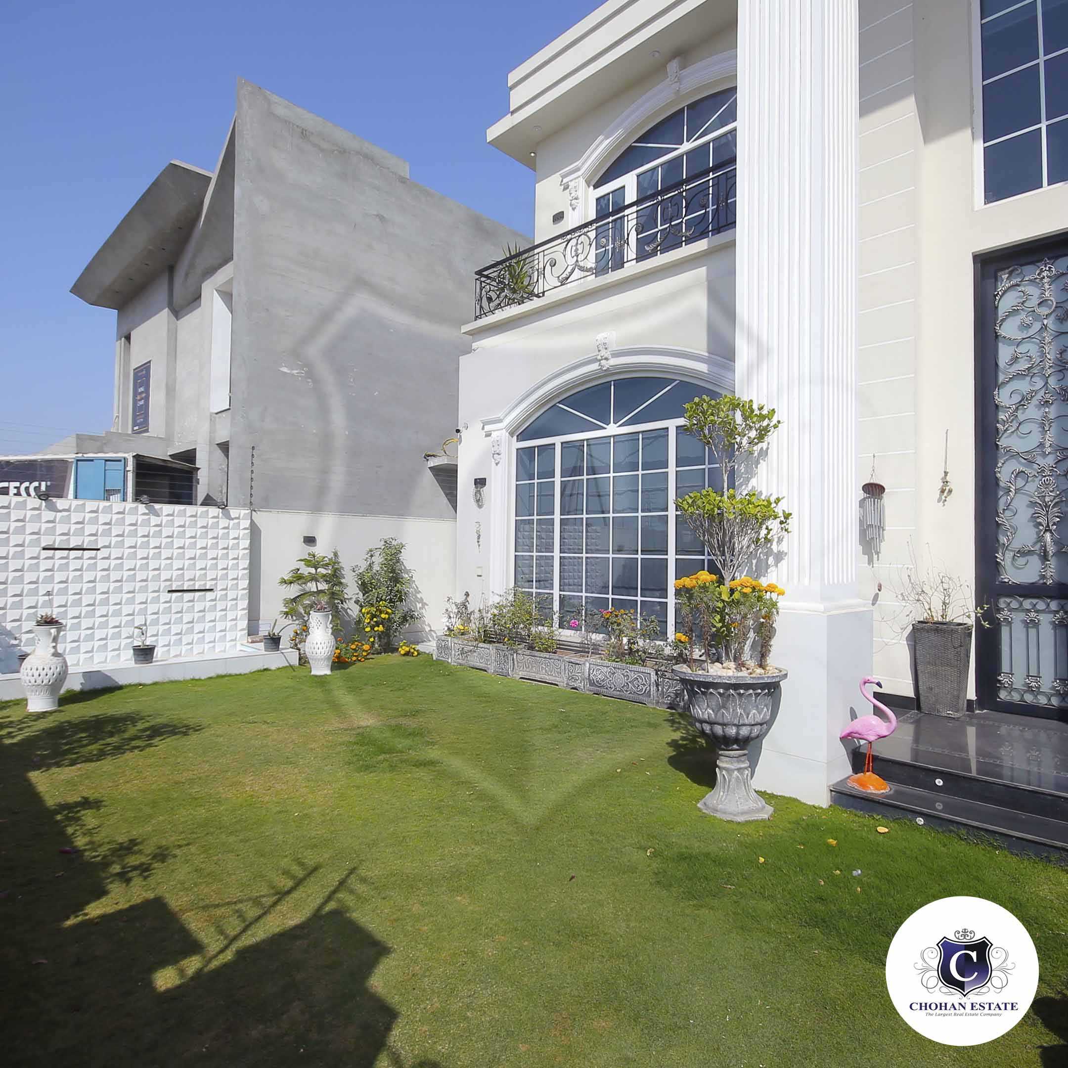 Kanal Luxurious Brand Bungalow With Full Basement At The Prime Location Of DHA