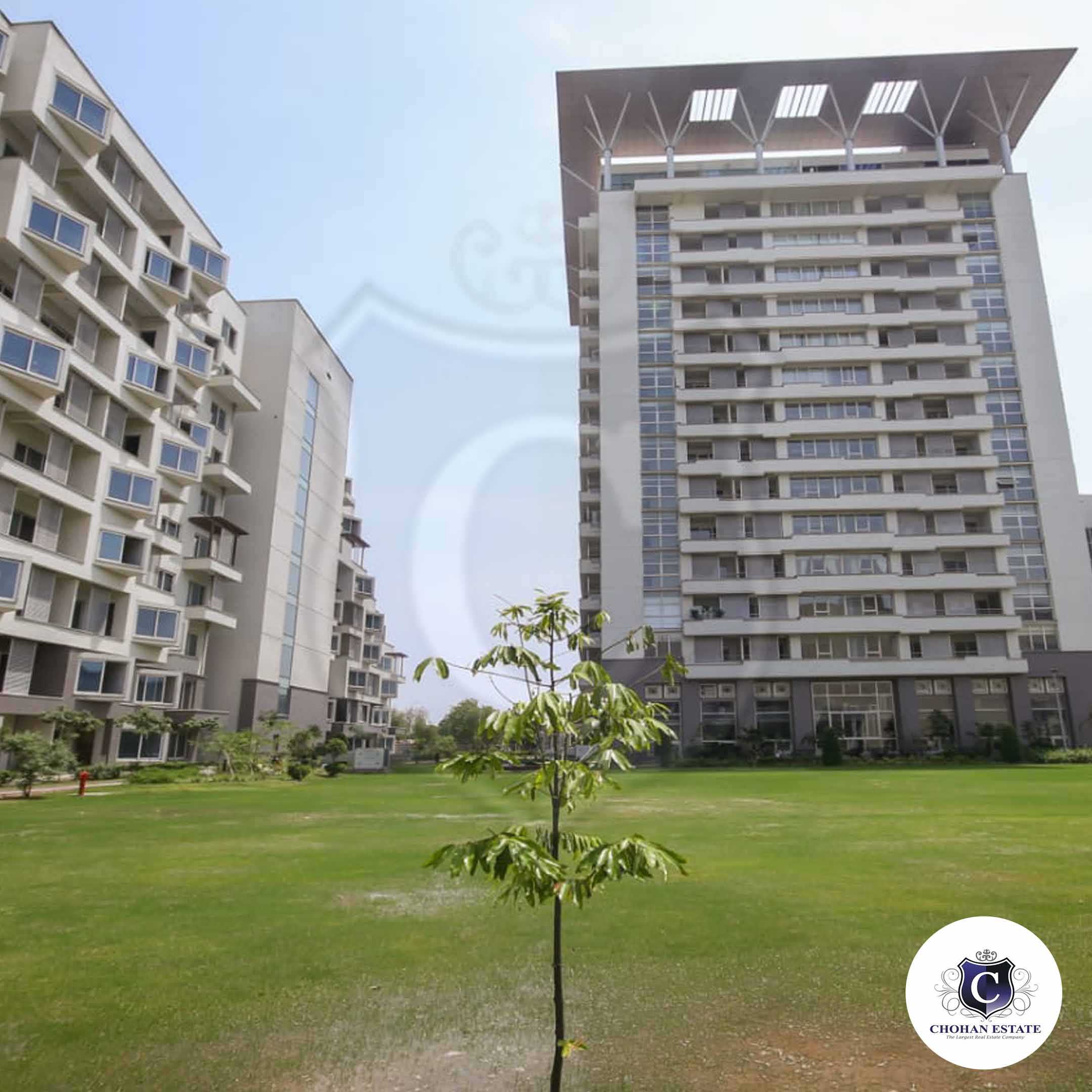 Penta Square 1 Bed Luxurious Apartment for Sale in the heart of DHA Phase 5