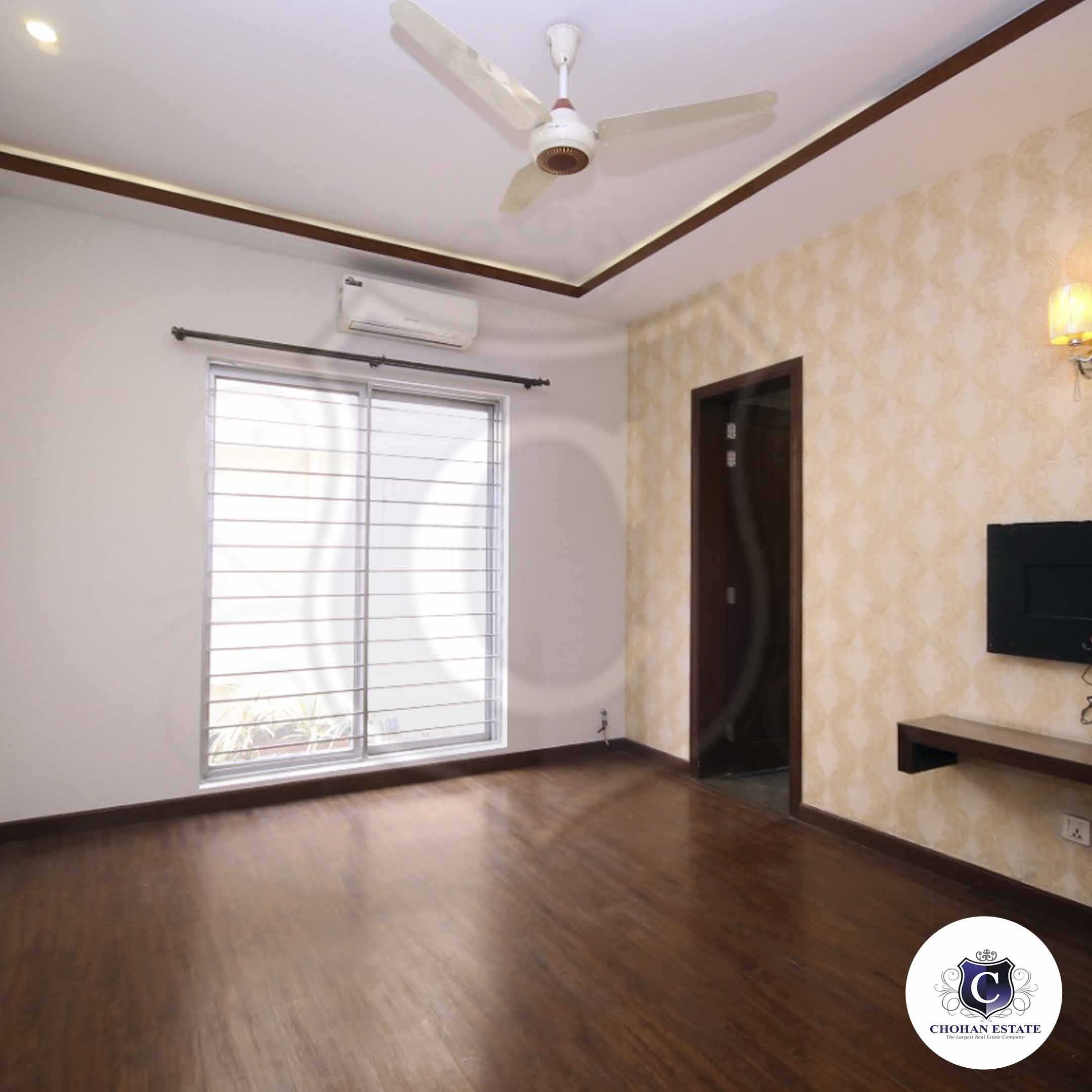 1 Kanal Full House Slightly Used with AC for Rent DHA Phase 6